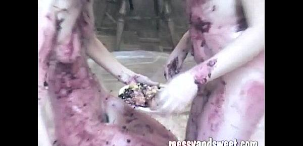  messy fun with fruit pies